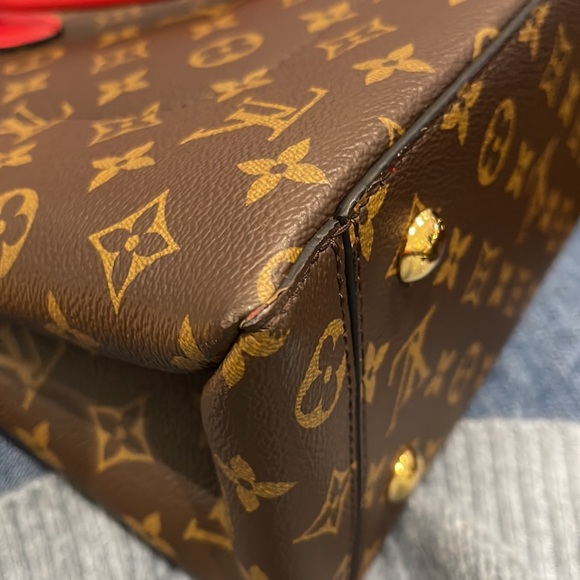 LV Tote 🔥SOLD🔥 - Picture 15 of 16